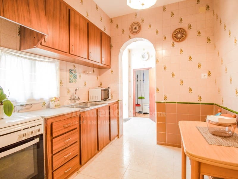 3 bedroom Townhouse for sale in Mahon / Mao with garage - € 360,000 (Ref: 9611315)