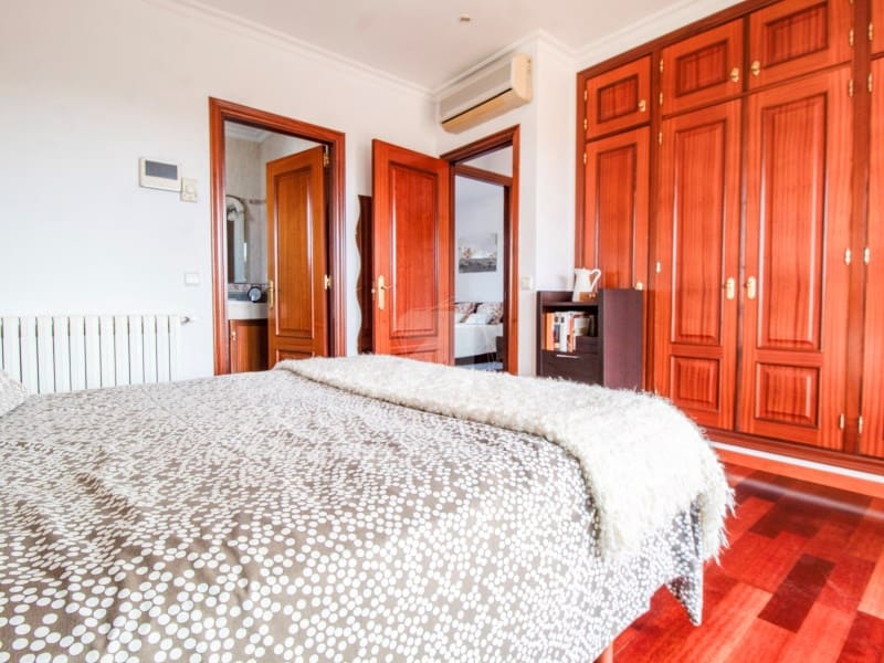 4 bedroom Villa for sale in Trebaluger with pool garage - € 1,150,000 (Ref: 9611317)