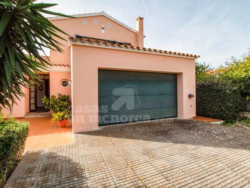 4 bedroom Villa for sale in Trebaluger with pool garage - € 1,150,000 (Ref: 9611317)