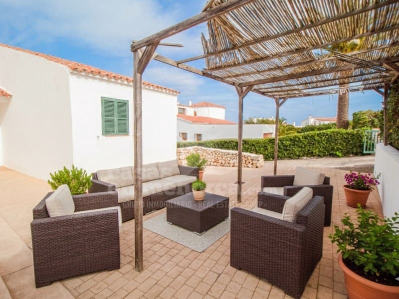 5 makuuhuone Huvila myytävänä paikassa Es Mercadal mukana uima-altaan 
autotalli - 1 450 000 € (Ref: 9627554)