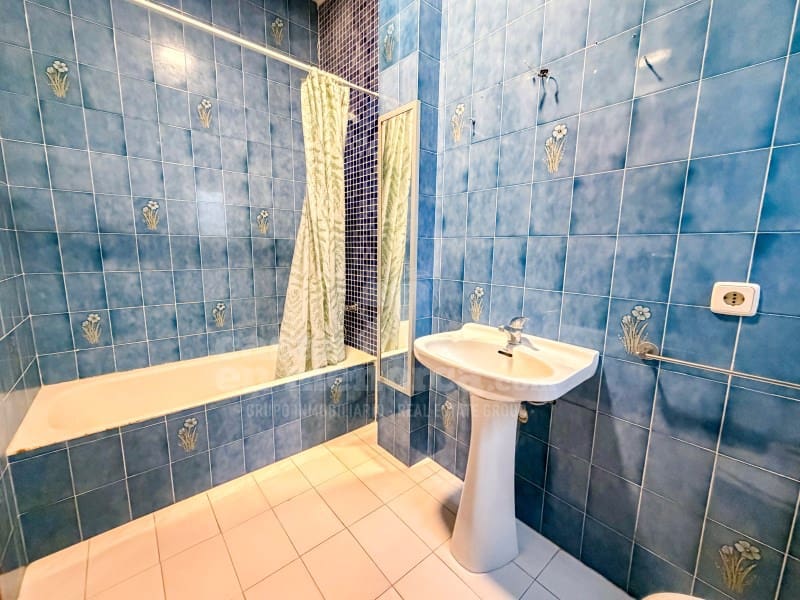 Piso de 3 habitaciones en Ciutadella de Menorca en venta - 330.000 € (Ref: 9666265)