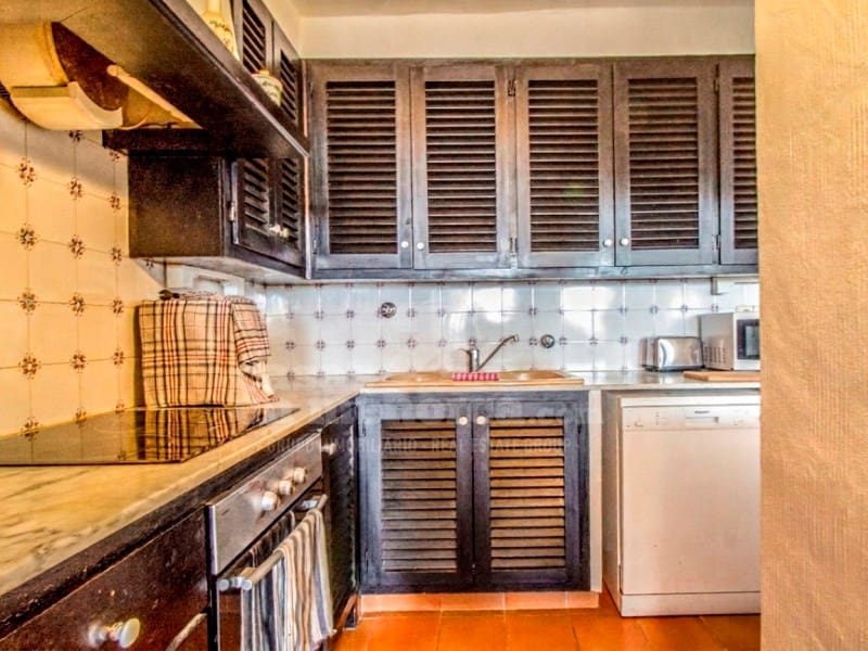 2 Zimmer Apartment zu verkaufen in Arenal d'en Castell mit Pool - 380.000 € (Ref: 9670320)