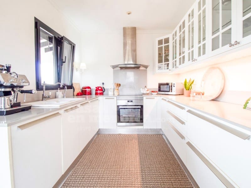 4 soveværelse Finca/Landehus til salg i Alayor / Alaior med swimmingpool garage - € 1.395.000 (Ref: 9674023)