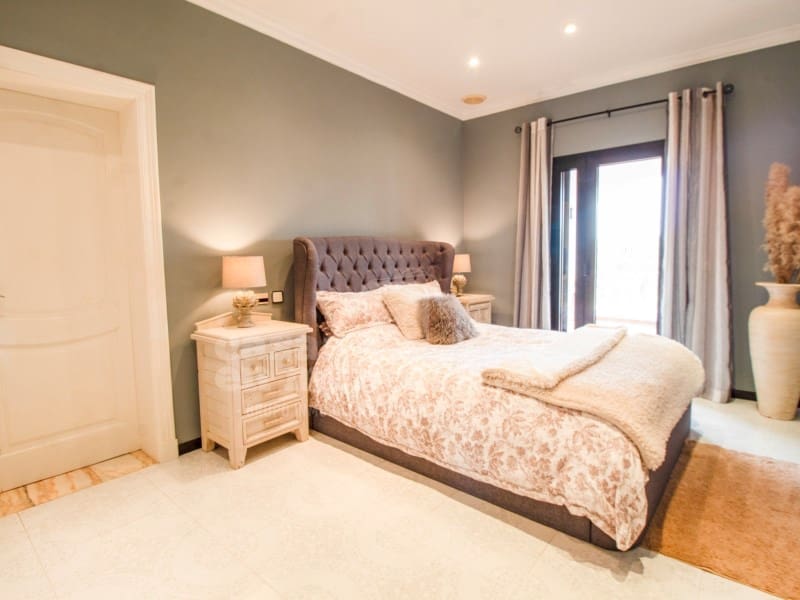 4 soveværelse Finca/Landehus til salg i Alayor / Alaior med swimmingpool garage - € 1.395.000 (Ref: 9674023)