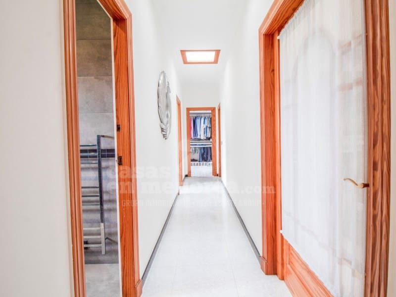 4 soveværelse Finca/Landehus til salg i Alayor / Alaior med swimmingpool garage - € 1.395.000 (Ref: 9674023)