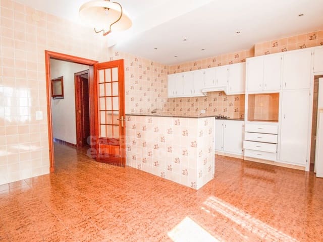 4 slaapkamer Huis te koop in Mahón / Maó - € 490.000 (Ref: 9679696)