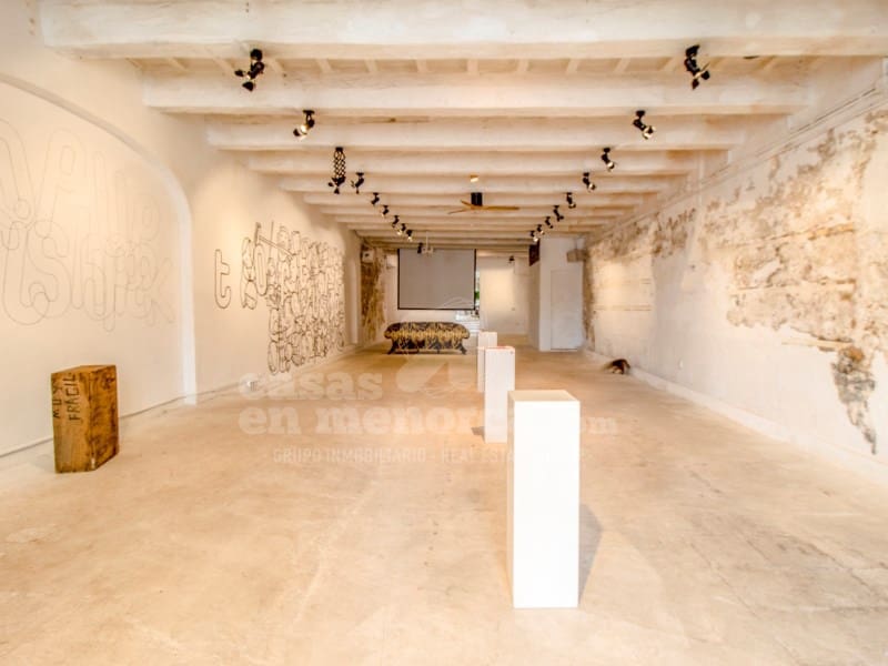 Commercial for sale in Mahon / Mao - € 695,000 (Ref: 9690392)