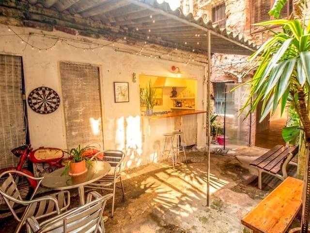 Kaupallinen myytävänä paikassa Mahón / Maó - 695 000 € (Ref: 9690392)