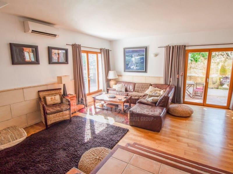 6 quarto Moradia para venda em Es Castell com piscina garagem - 1 250 000 € (Ref: 9698721)