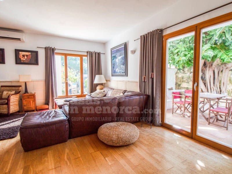 6 quarto Moradia para venda em Es Castell com piscina garagem - 1 250 000 € (Ref: 9698721)