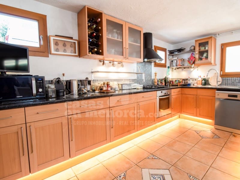 6 quarto Moradia para venda em Es Castell com piscina garagem - 1 250 000 € (Ref: 9698721)