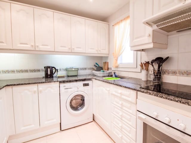 3 makuuhuone Huoneisto myytävänä paikassa Es Castell mukana uima-altaan - 390 000 € (Ref: 9735390)