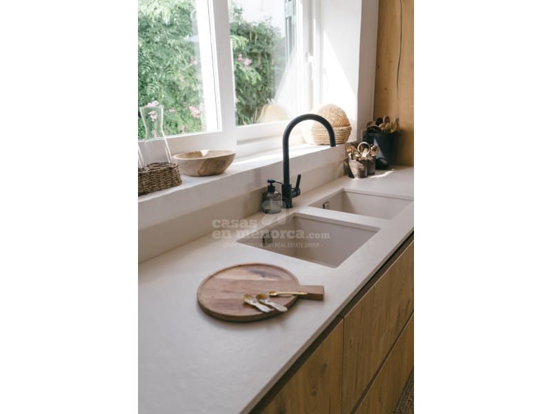 5 soveværelse Villa til salg i Es Castell med swimmingpool - € 1.200.000 (Ref: 9738396)