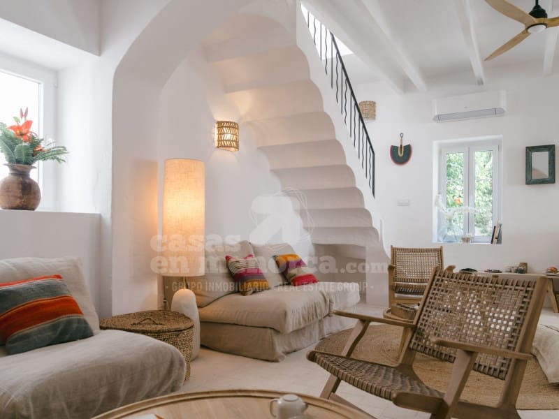 5 soveværelse Villa til salg i Es Castell med swimmingpool - € 1.200.000 (Ref: 9738396)