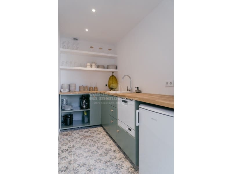 5 soveværelse Villa til salg i Es Castell med swimmingpool - € 1.200.000 (Ref: 9738396)