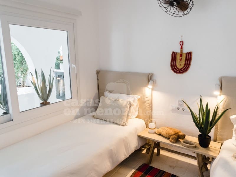 5 soveværelse Villa til salg i Es Castell med swimmingpool - € 1.200.000 (Ref: 9738396)