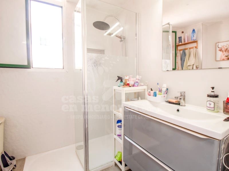 2 sovrum Lägenhet till salu i Es Castell med pool - 320 000 € (Ref: 9761830)