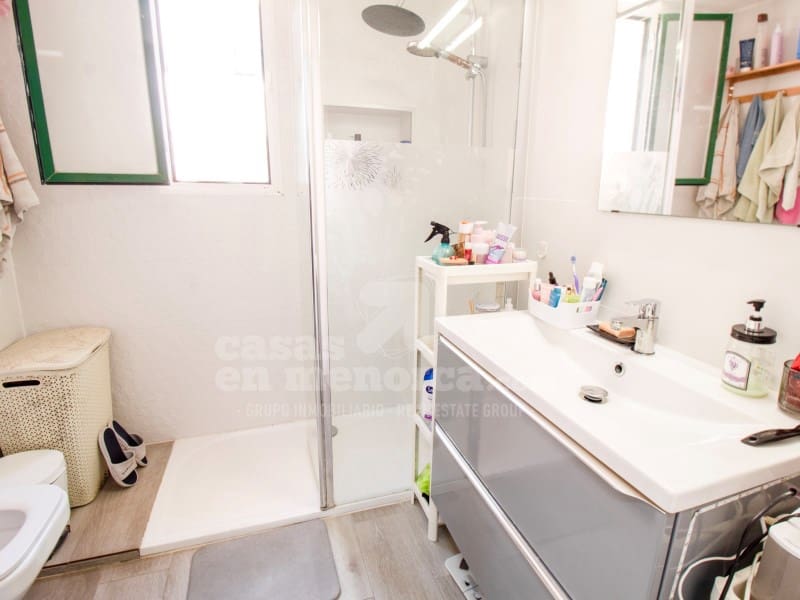 2 sovrum Lägenhet till salu i Es Castell med pool - 320 000 € (Ref: 9761830)