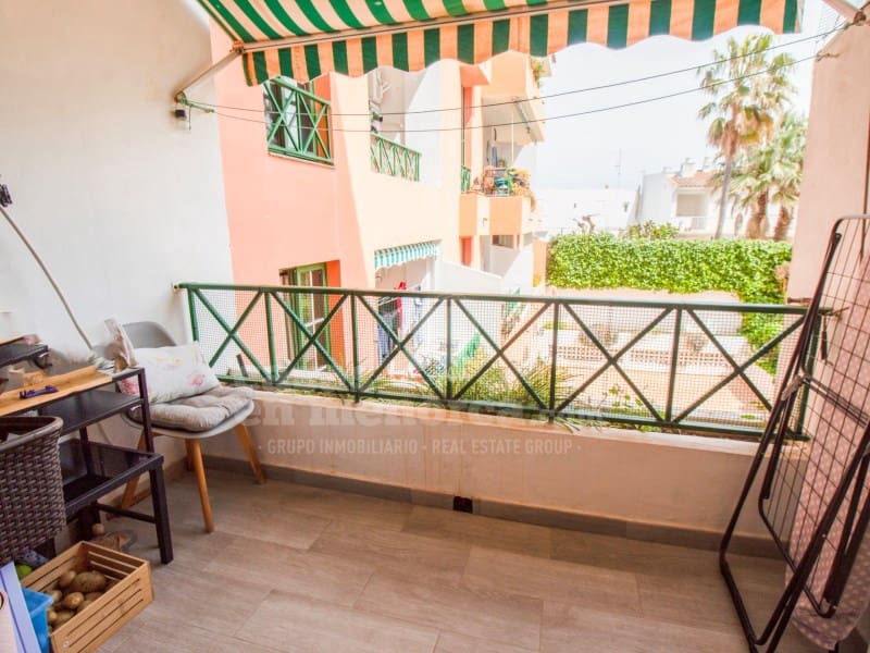 2 sovrum Lägenhet till salu i Es Castell med pool - 320 000 € (Ref: 9761830)