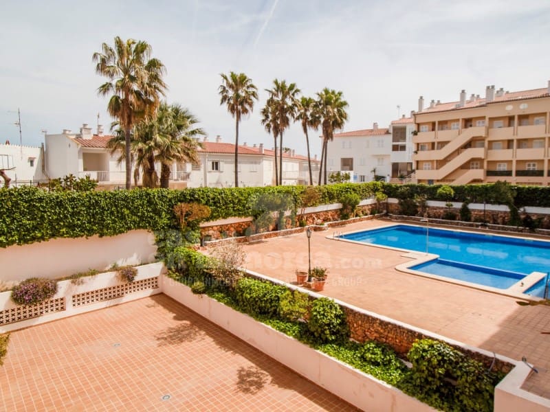 2 sovrum Lägenhet till salu i Es Castell med pool - 320 000 € (Ref: 9761830)