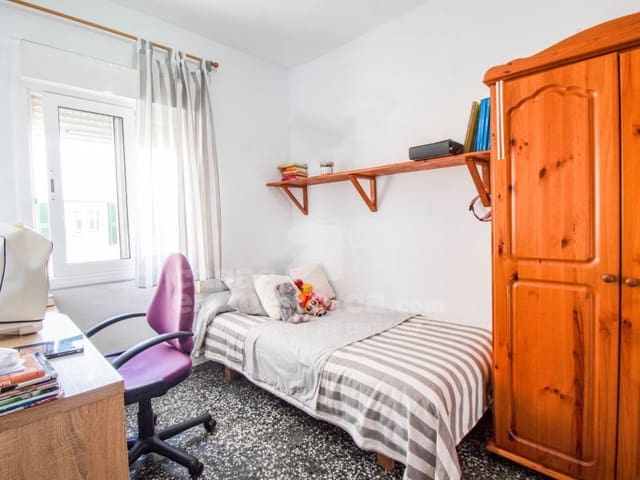 3 soveværelse Lejlighed til salg i Es Castell - € 280.000 (Ref: 9790882)