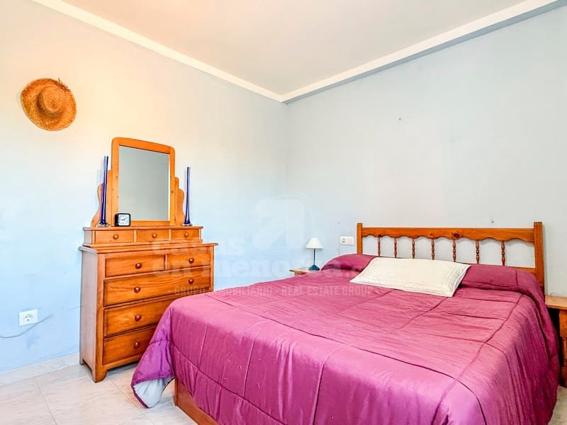 4 bedroom Flat for sale in Es Castell - € 359,000 (Ref: 9794393)