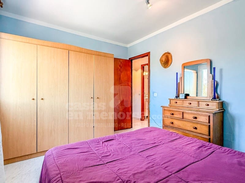 4 bedroom Flat for sale in Es Castell - € 359,000 (Ref: 9794393)