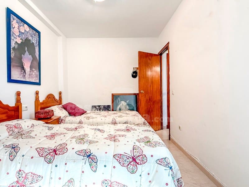 4 bedroom Flat for sale in Es Castell - € 359,000 (Ref: 9794393)