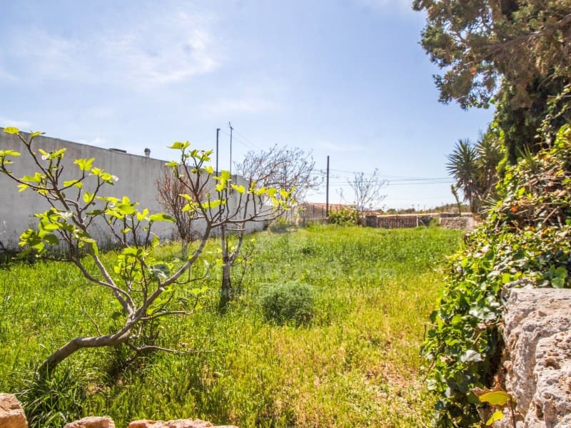 Building Plot for sale in Es Canutells - € 180,000 (Ref: 9804160)