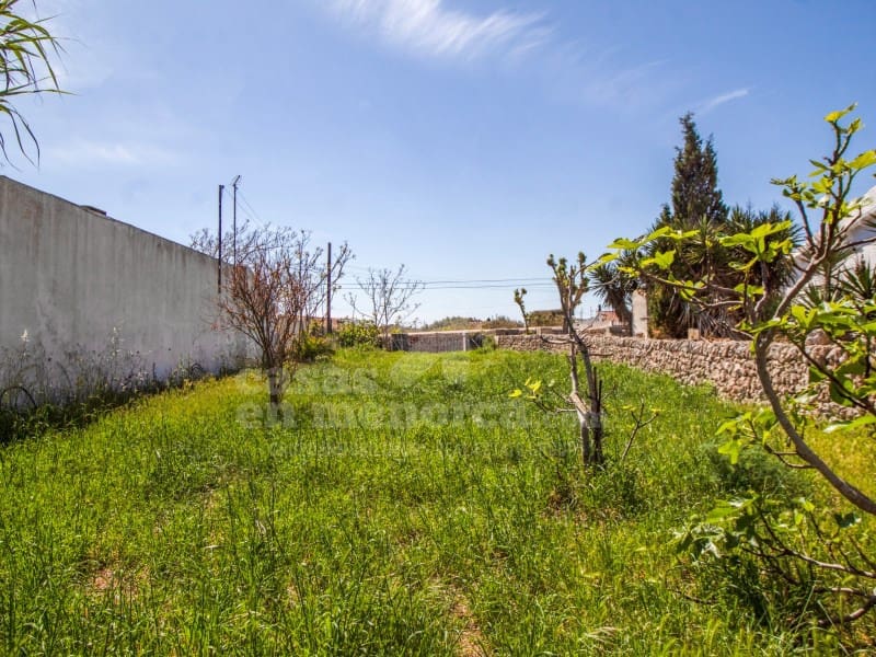 Building Plot for sale in Es Canutells - € 180,000 (Ref: 9804160)