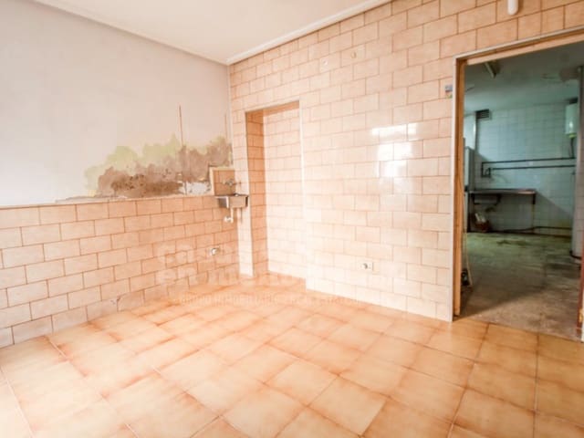 Casa de 3 habitaciones en Mahón / Maó en venta - 290.000 € (Ref: 9804161)
