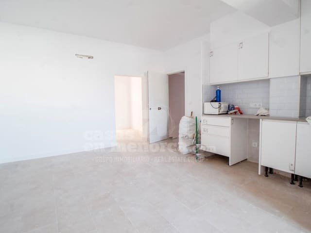 3 slaapkamer Flat te koop in Mahón / Maó - € 320.000 (Ref: 9807877)