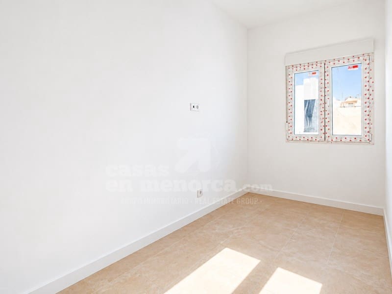 3 bedroom Flat for sale in Mahon / Mao - € 320,000 (Ref: 9807877)