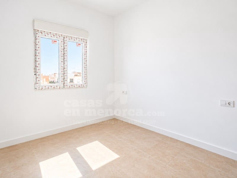 3 bedroom Flat for sale in Mahon / Mao - € 320,000 (Ref: 9807877)