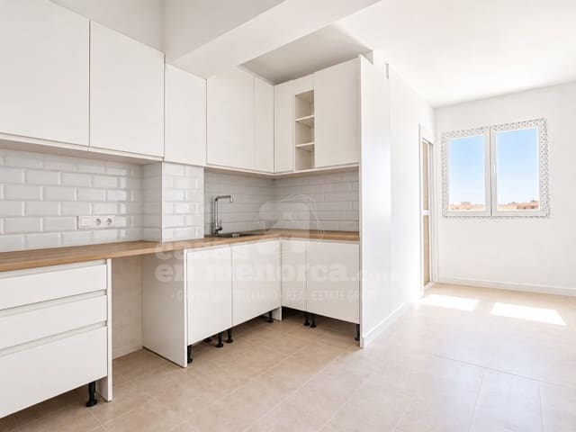 3 Zimmer Wohnung zu verkaufen in Mahón / Maó - 320.000 € (Ref: 9807877)
