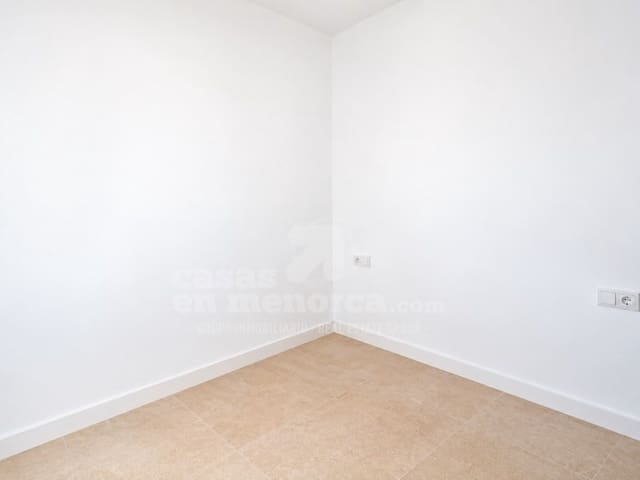 3 Zimmer Wohnung zu verkaufen in Mahón / Maó - 320.000 € (Ref: 9807877)