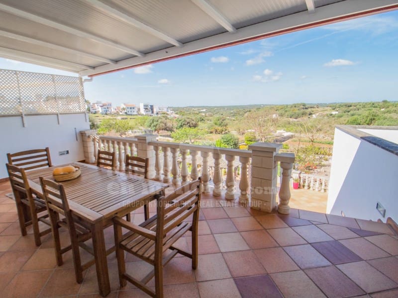 3 makuuhuone Omakotitalo myytävänä paikassa Alayor / Alaior mukana uima-altaan 
autotalli - 1 275 000 € (Ref: 9807879)