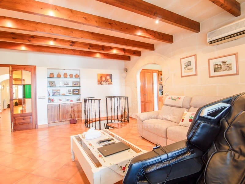 3 makuuhuone Omakotitalo myytävänä paikassa Alayor / Alaior mukana uima-altaan 
autotalli - 1 275 000 € (Ref: 9807879)