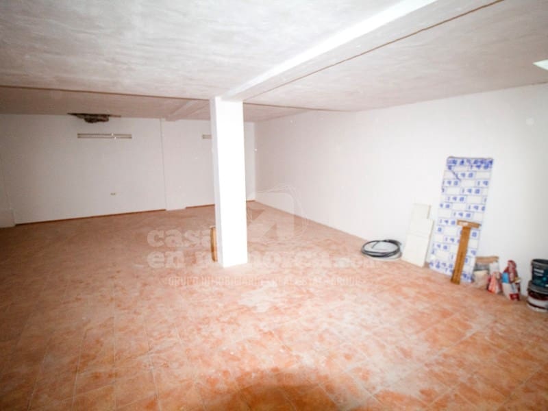 Commercial for sale in Es Castell - € 298,000 (Ref: 9820271)