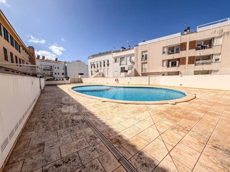 2 bedroom Apartment for sale in Ciutadella de Menorca - € 350,000 (Ref: 9824863)