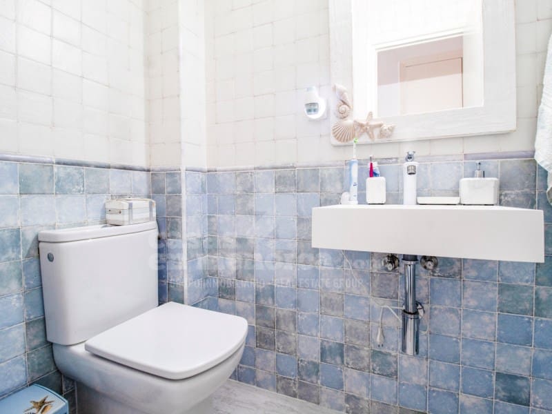 2 bedroom Apartment for sale in Arenal d'en Castell - € 335,000 (Ref: 9824864)