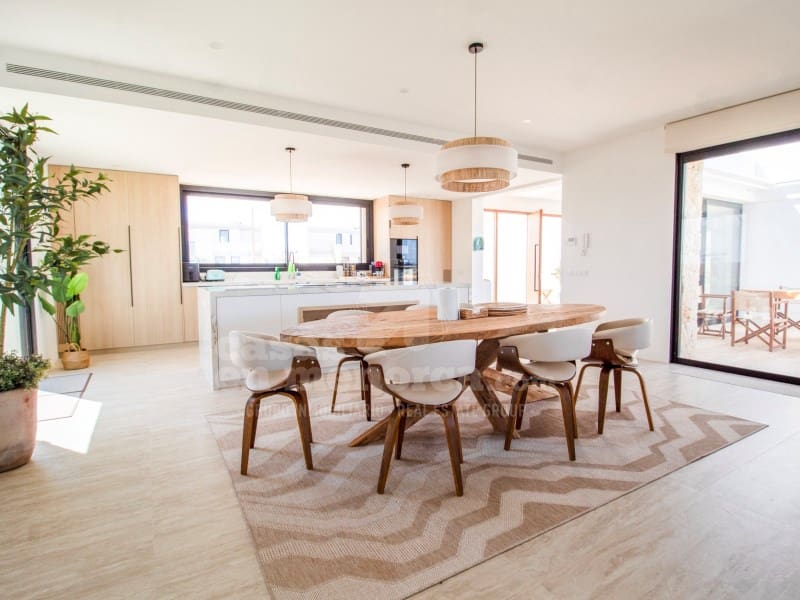 4 bedroom Villa for sale in Cales Piques with pool - € 2,050,000 (Ref: 9836218)