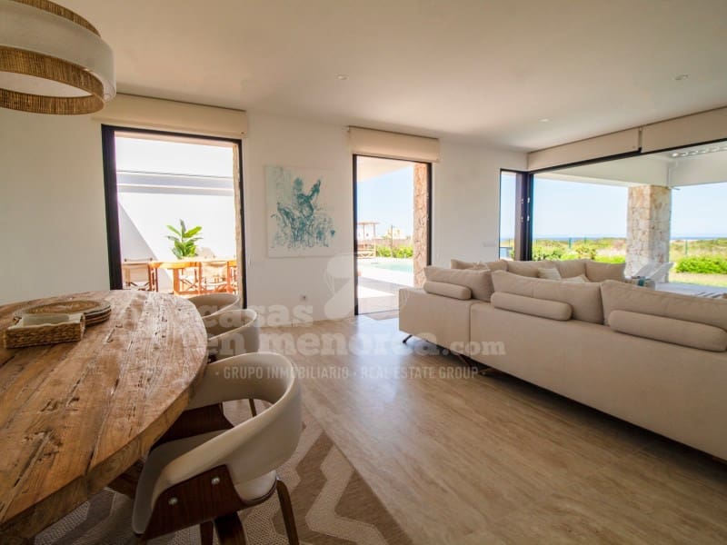 4 bedroom Villa for sale in Cales Piques with pool - € 2,050,000 (Ref: 9836218)