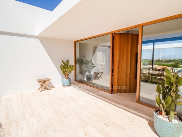 4 bedroom Villa for sale in Cales Piques, Ciutadella de Menorca with pool - € 2,050,000 (Ref: 9836218)
