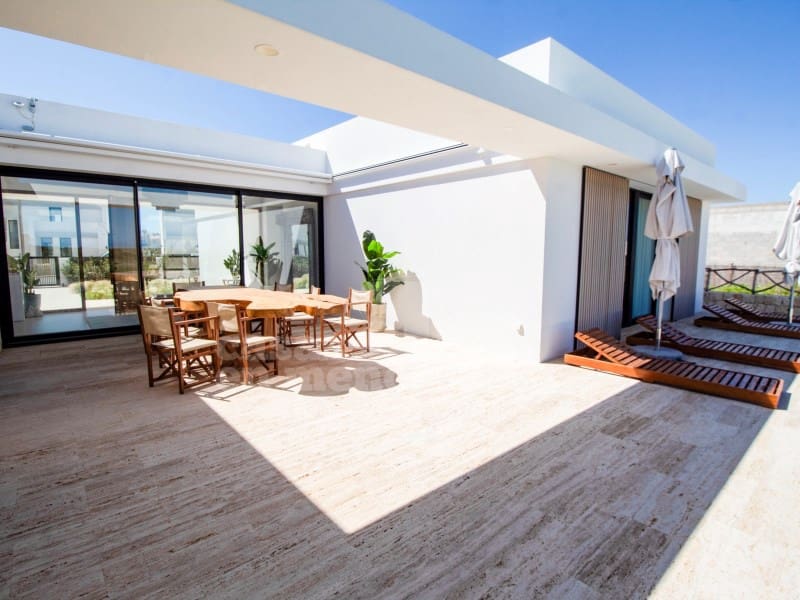 4 bedroom Villa for sale in Cales Piques with pool - € 2,050,000 (Ref: 9836218)