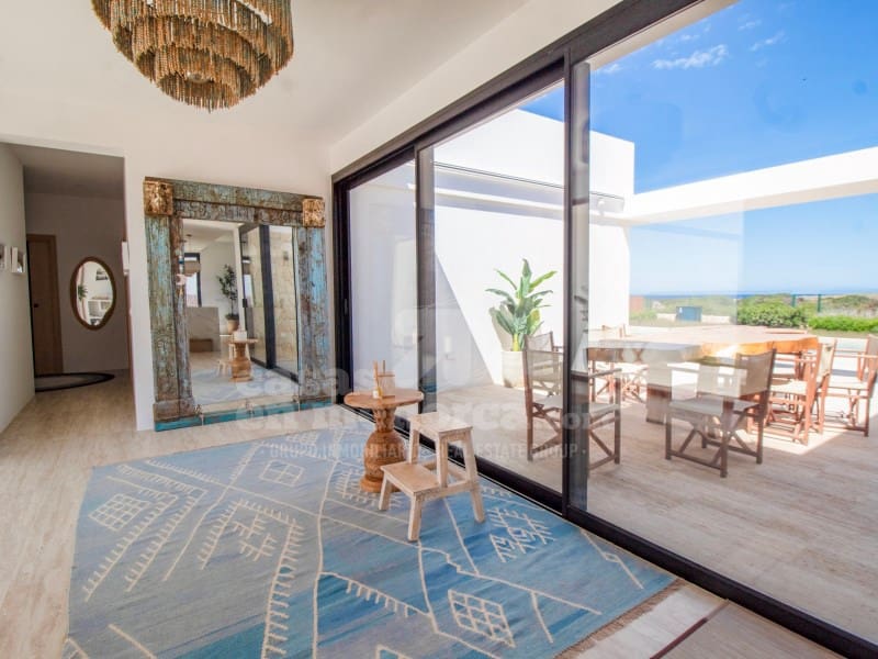 4 bedroom Villa for sale in Cales Piques with pool - € 2,050,000 (Ref: 9836218)