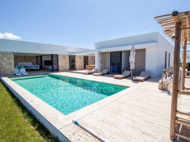 4 bedroom Villa for sale in Cales Piques, Ciutadella de Menorca with pool - € 2,050,000 (Ref: 9836218)