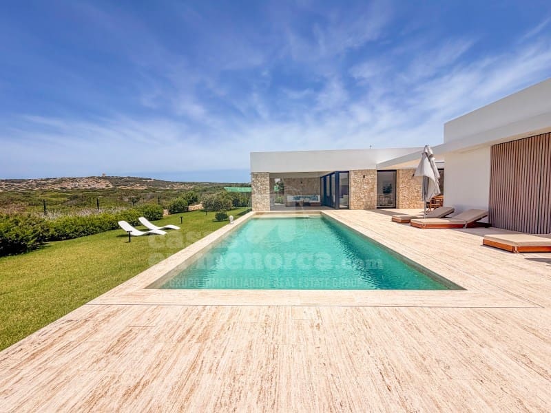 4 bedroom Villa for sale in Cales Piques with pool - € 2,050,000 (Ref: 9836218)