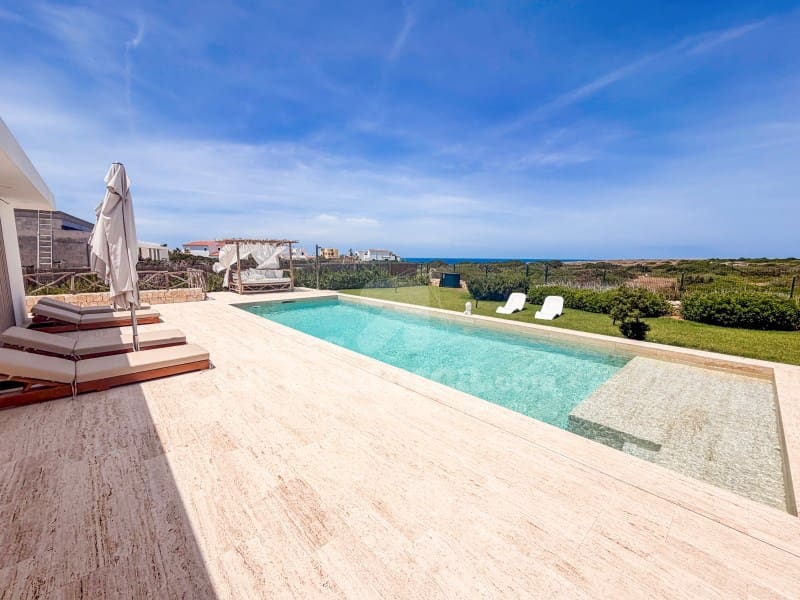 4 bedroom Villa for sale in Cales Piques with pool - € 2,050,000 (Ref: 9836218)