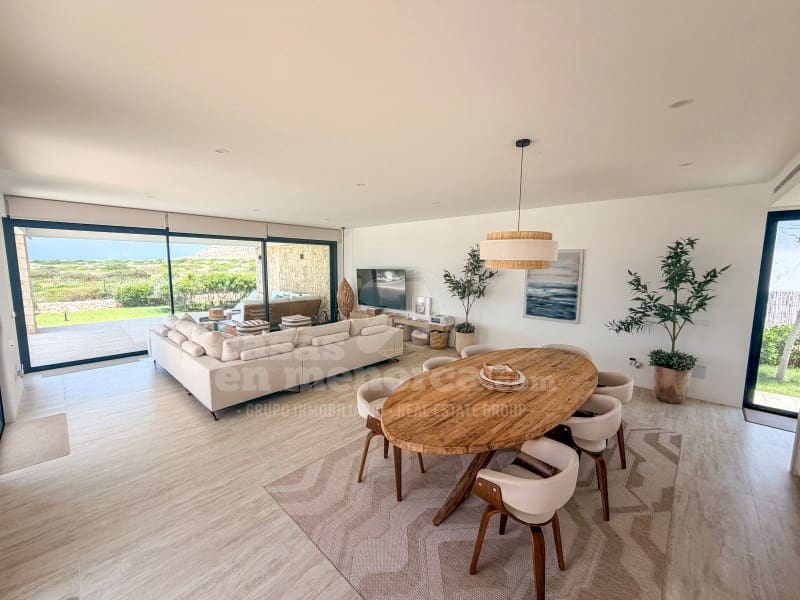 4 bedroom Villa for sale in Cales Piques with pool - € 2,050,000 (Ref: 9836218)
